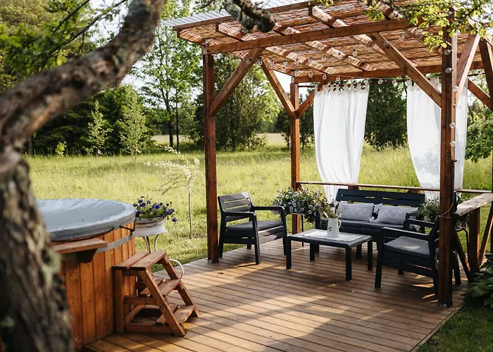 Louka Puhkemaja Maasi